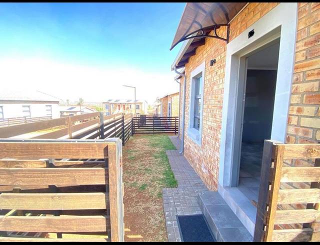 2 BEDROOM PROPERTY TO RENT IN GROBLERPARK